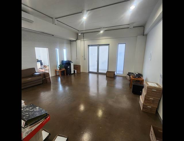 178M² OFFICE TO LET IN MORNINGSIDE